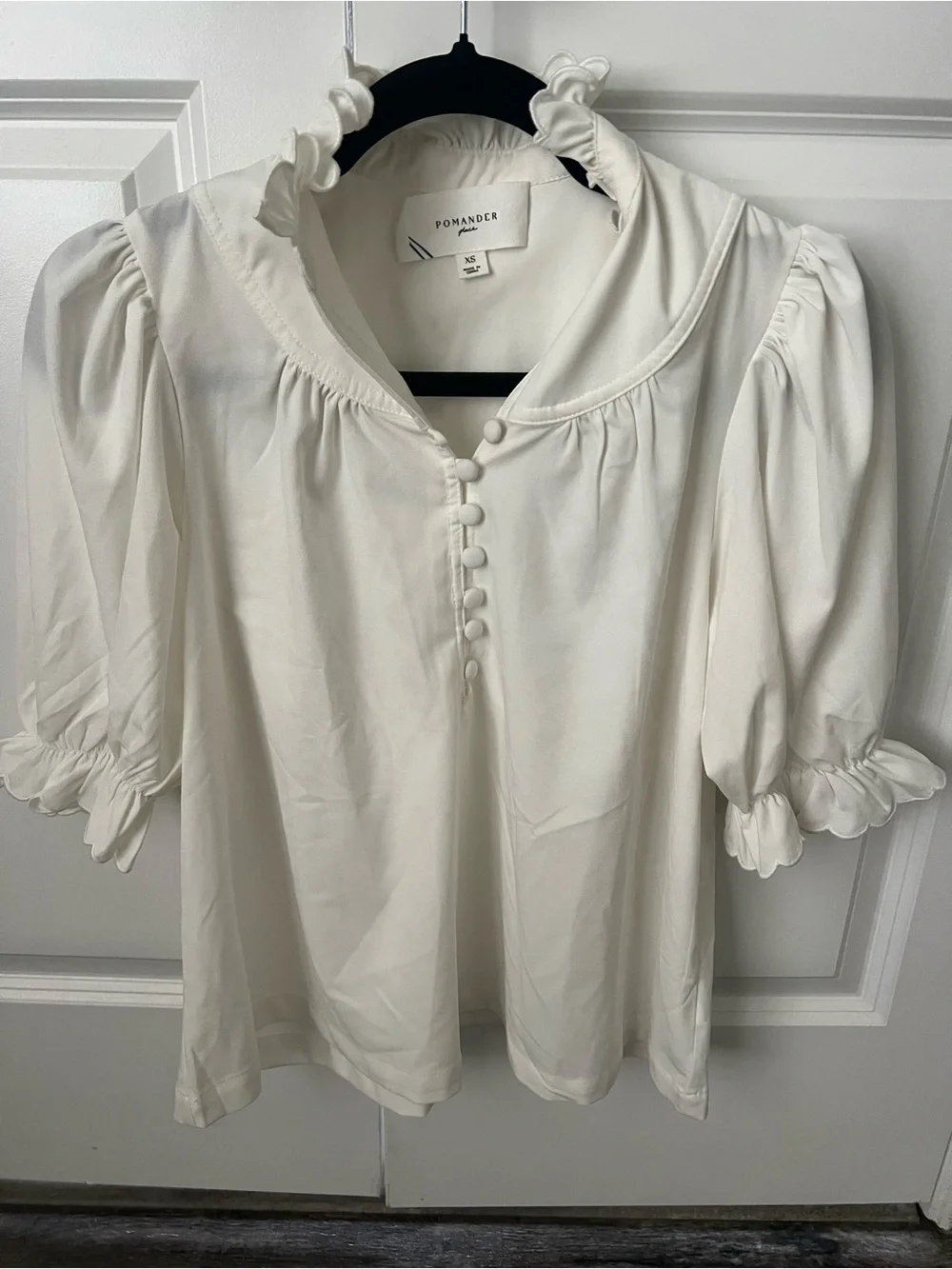 Pomander Place Cream Ruffle Collar Button-Front Blouse